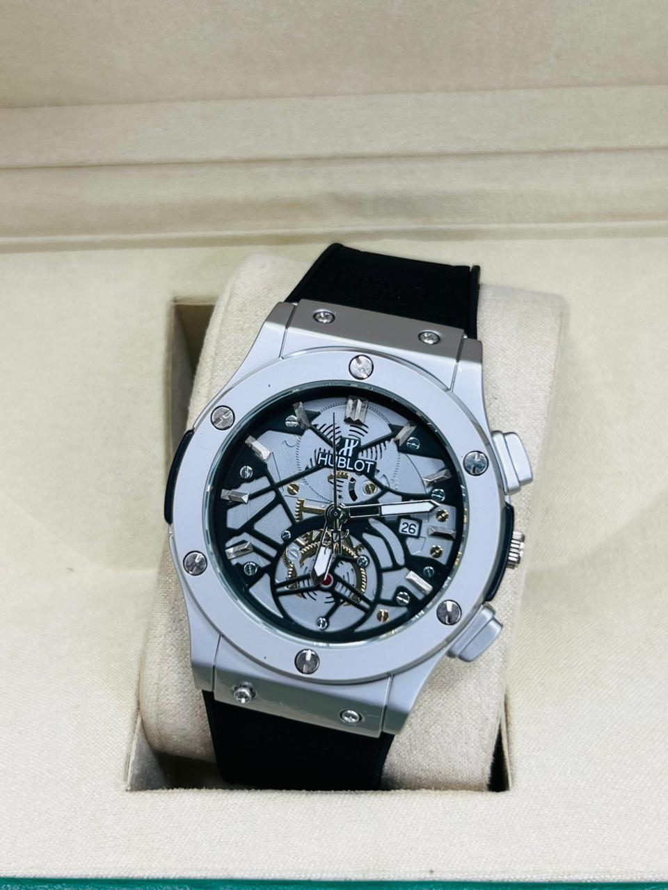 Hublot Classic Fusion Skeleton Dial Men's Watch – Rose Gold & Black Rubber Strap