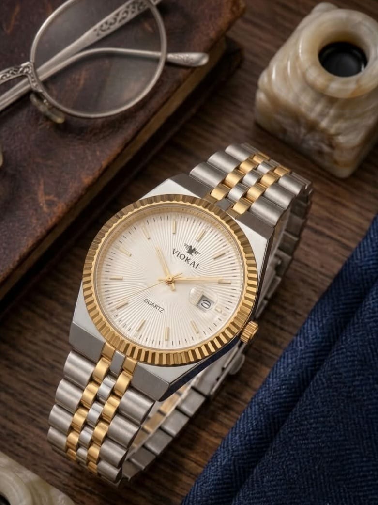 VIOKAI Two-Tone Classic Quartz Watch – Fluted Gold Bezel & Champagne Dial