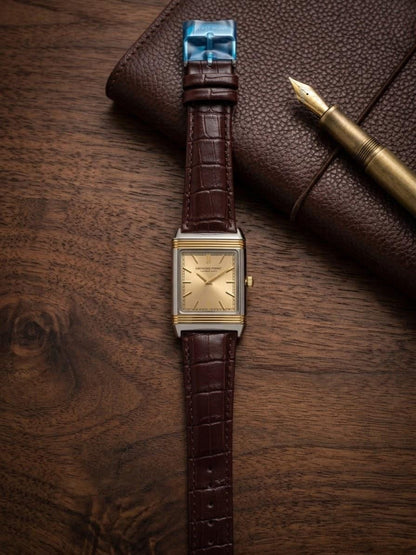 Univers Point Classic Rectangular Leather Watch
